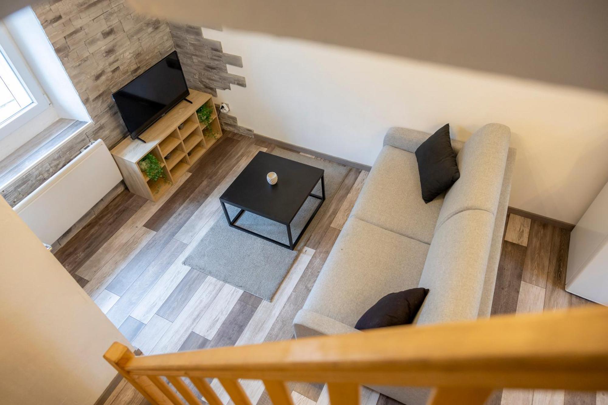 Apartment T2 Contemporain Idealement Situe *