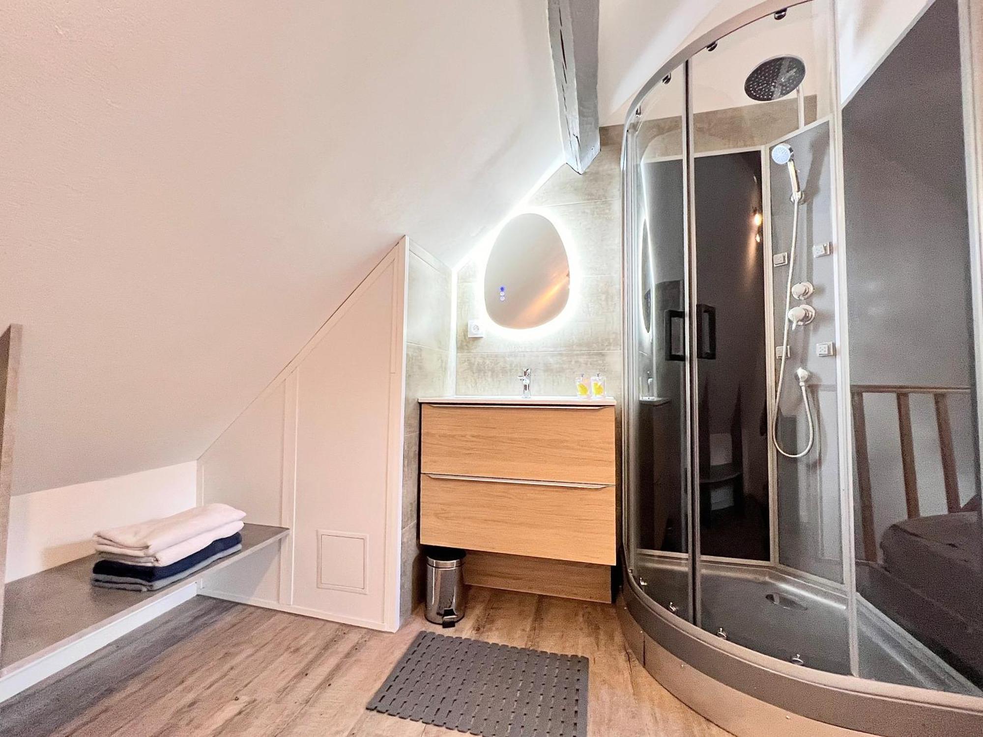 T2 Contemporain Idealement Situe Apartment